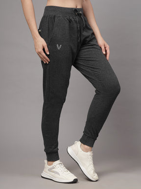 UZARUS Stay Warm and Stylish: Women's Fleece-Lined Regular Fit Heavy Weight Winter Trackpants with 3 Pockets