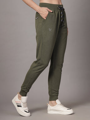 UZARUS Stay Warm and Stylish: Women's Fleece-Lined Regular Fit Heavy Weight Winter Trackpants with 3 Pockets