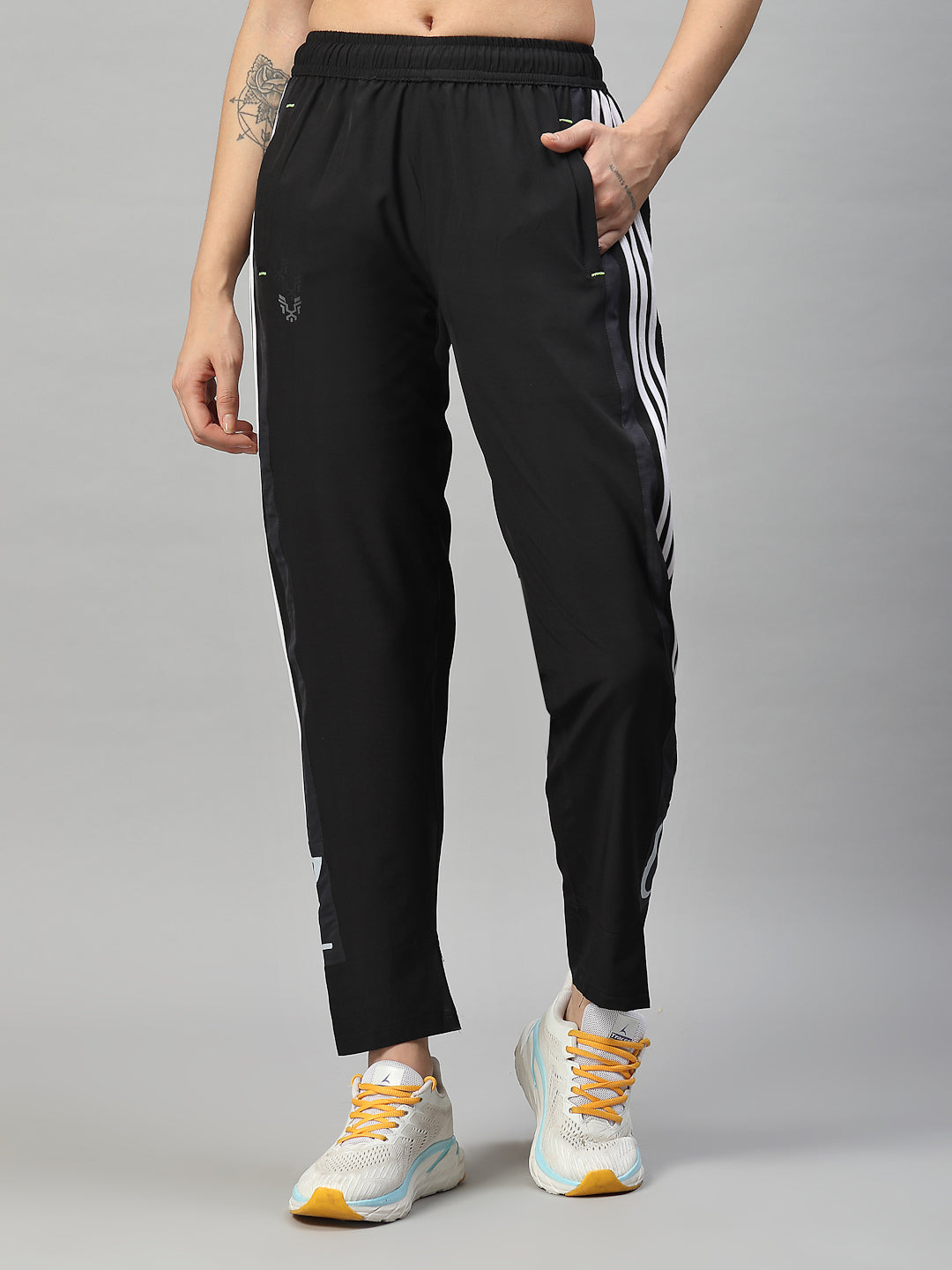 Women's Cotton Regular Fit Joggers Track Pants with 2 Zippered Pockets